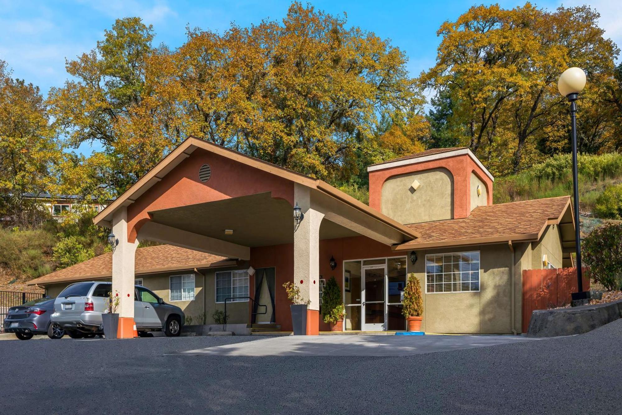 Best Western Willits Inn Екстер'єр фото